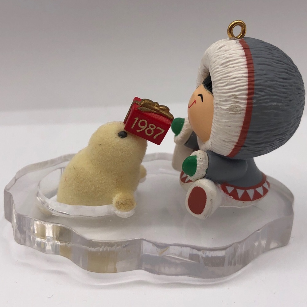 Hallmark Keepsake Ornament 1987 Frosty Friends‎ 8th In the Frosty Friends Series